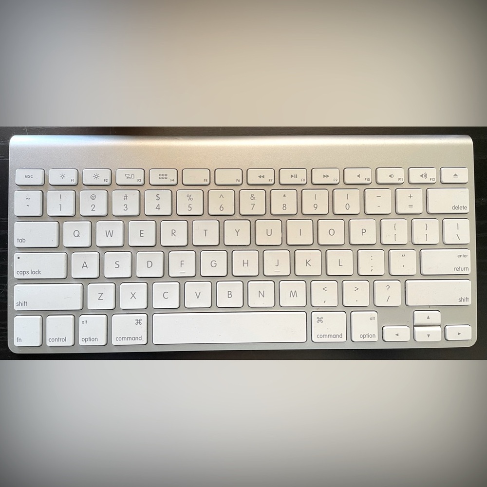 Apple Wireless Keyboard